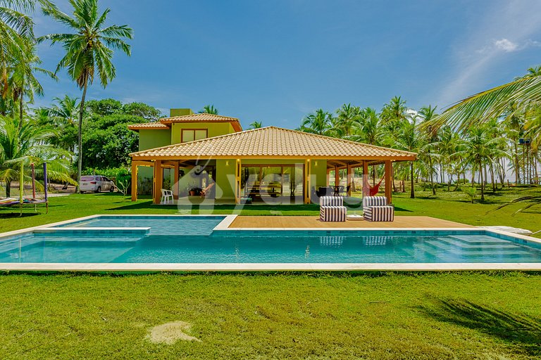 BV09 6/4 Oceanfront House Pool 70m from Busca Vida Beach