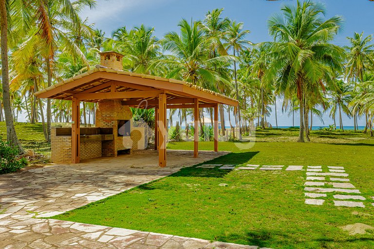 BV09 6/4 Oceanfront House Pool 70m from Busca Vida Beach