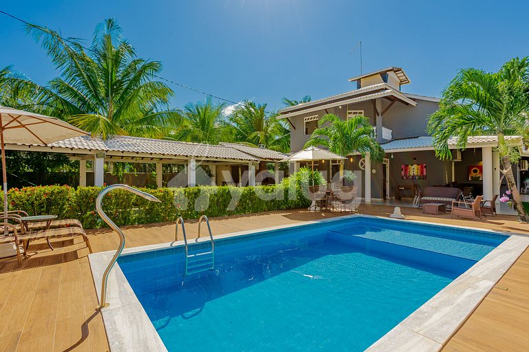 GB157 Casa c/ 4 suítes e piscina 500m da Praia Guarajuba
