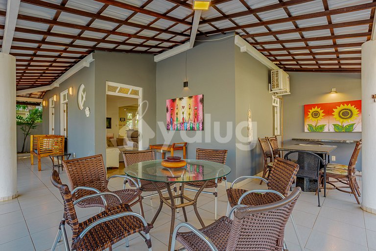 GB157 Casa c/ 4 suítes e piscina 500m da Praia Guarajuba