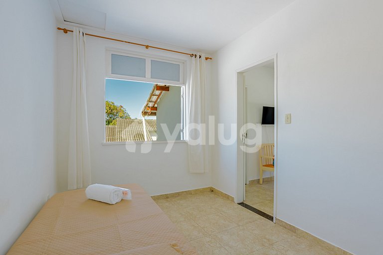 GB157 Casa c/ 4 suítes e piscina 500m da Praia Guarajuba