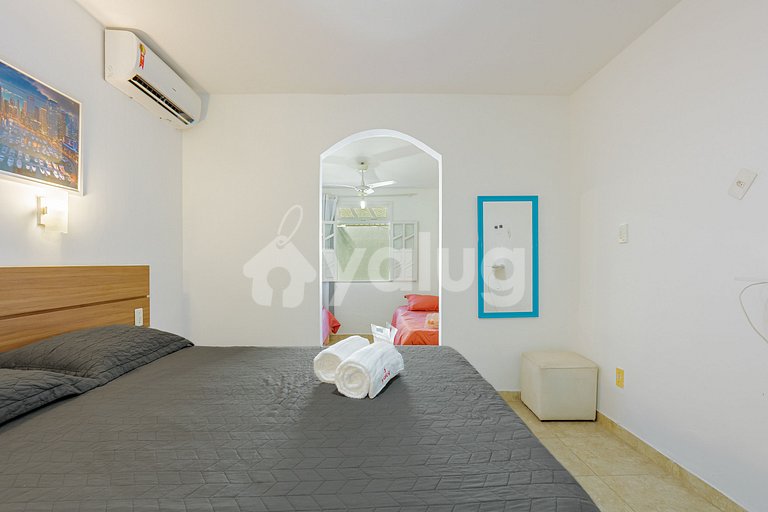 GB157 Casa c/ 4 suítes e piscina 500m da Praia Guarajuba