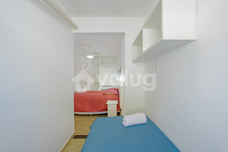 GB157 Casa c/ 4 suítes e piscina 500m da Praia Guarajuba