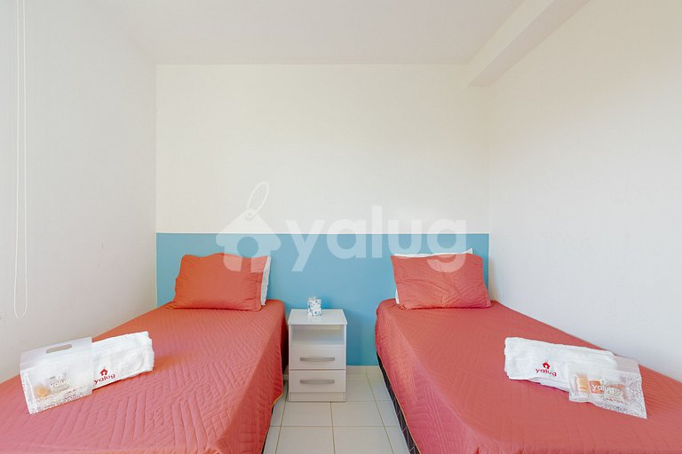 GB158 Apartamento perfecto 3/4 en Cond. c/ piscina Guarajúba
