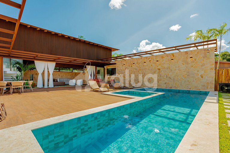 PF160 High-End Home, 6 Suites, Pool with Hydro-massage