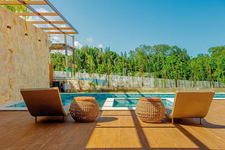 PF160 High-End Home, 6 Suites, Pool with Hydro-massage
