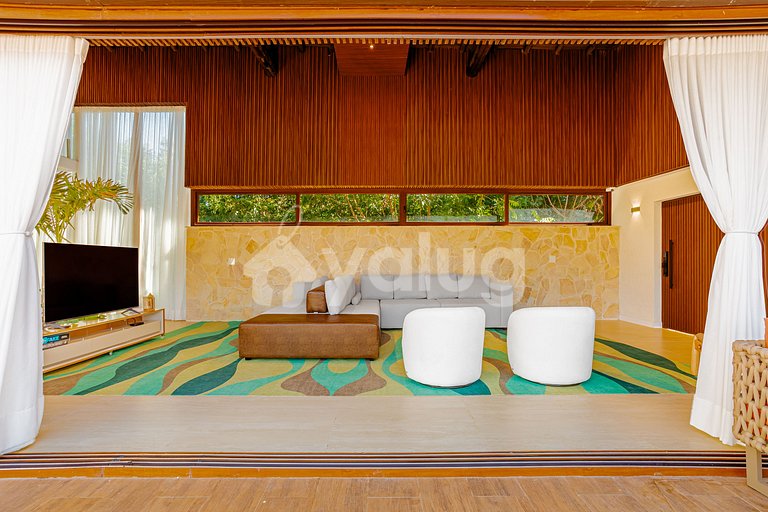 PF160 High-End Home, 6 Suites, Pool with Hydro-massage