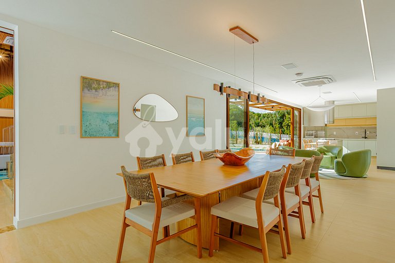 PF160 High-End Home, 6 Suites, Pool with Hydro-massage