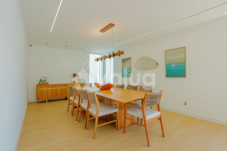 PF160 High-End Home, 6 Suites, Pool with Hydro-massage