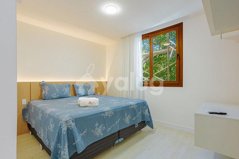 PF160 Casa de alto nivel, 6 suites, piscina con hidromasaje.