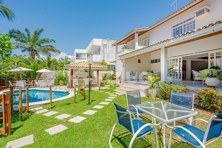 Beautiful House 5 Suites 500m from the Beach - Busca Vida