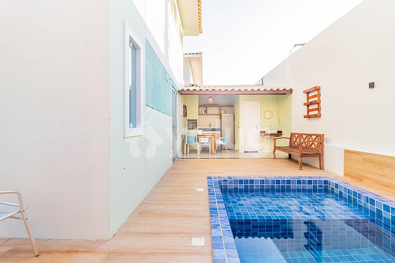 Cozy 4-Suite House with Private Pool in Guarajuba