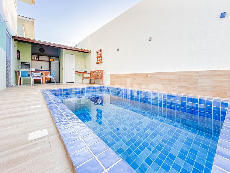 Cozy 4-Suite House with Private Pool in Guarajuba