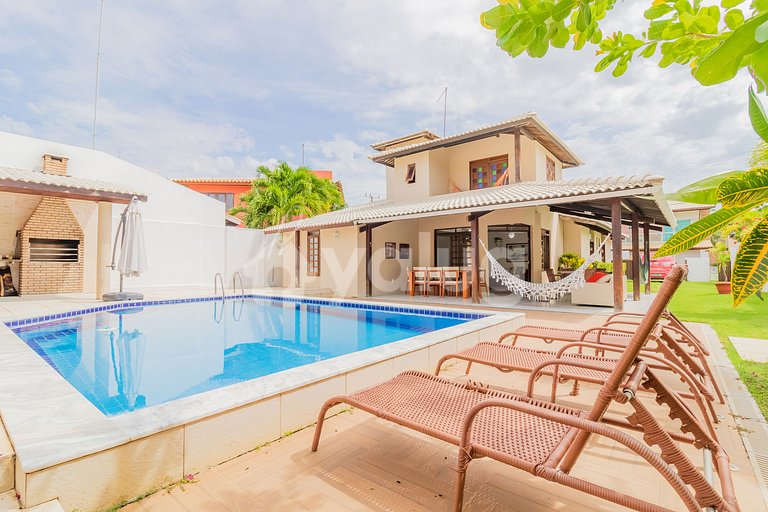 Great House 5 Bedrooms 170m from the Beach