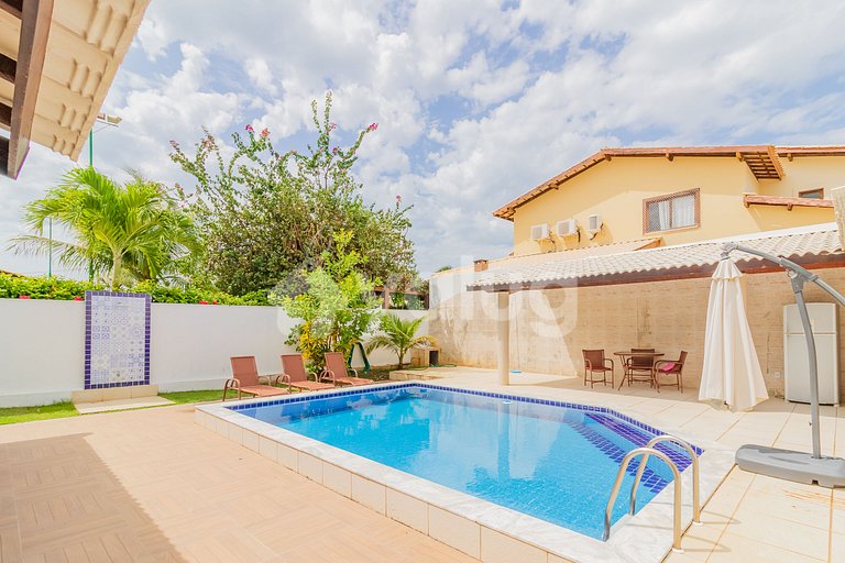 Great House 5 Bedrooms 170m from the Beach