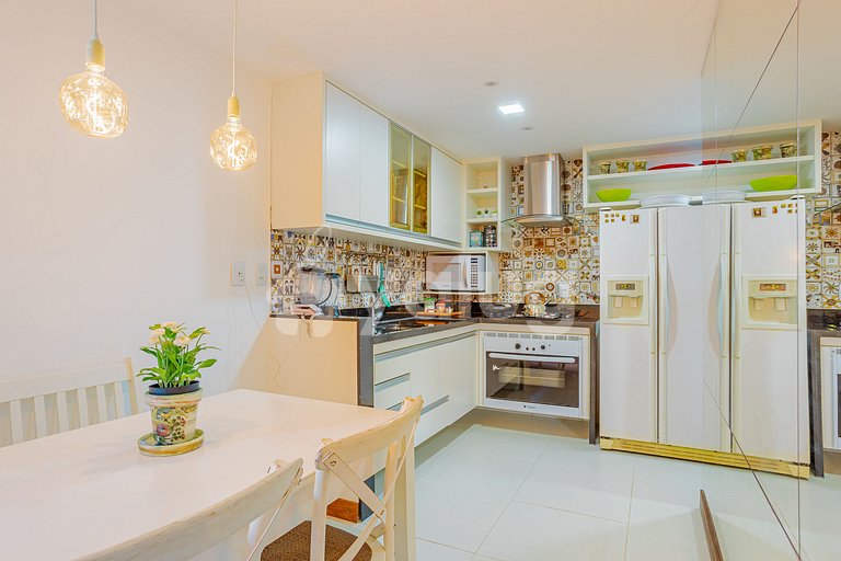 Lindo apartamento pé na areia com 2 suítes - Itacimirim