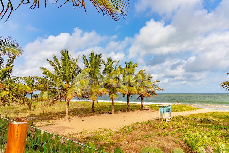 Lindo Bangalô com 3 suítes pé na areia - Itacimirim