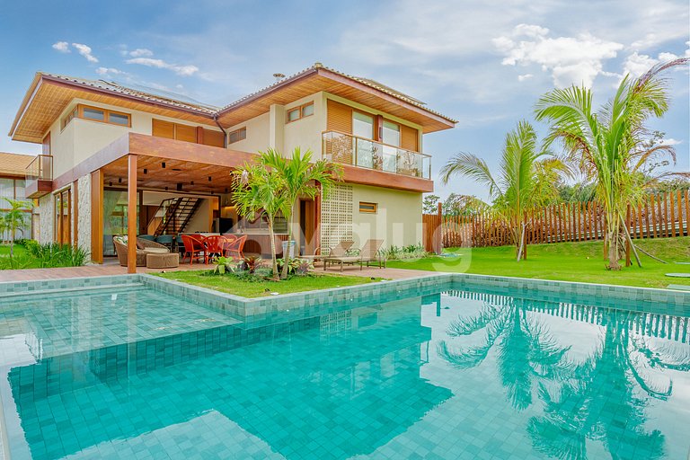 Maravilhosa casa com 5 suítes e piscina - Praia do Forte