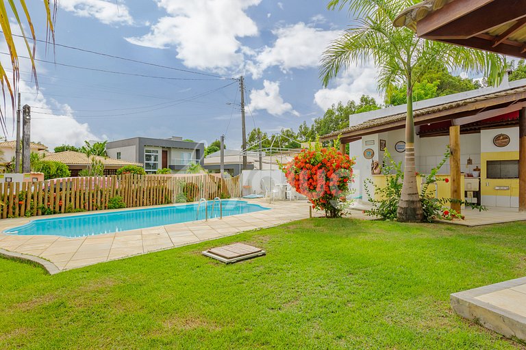 Ótima Casa 5/4 - Piscina e Churrasqueira